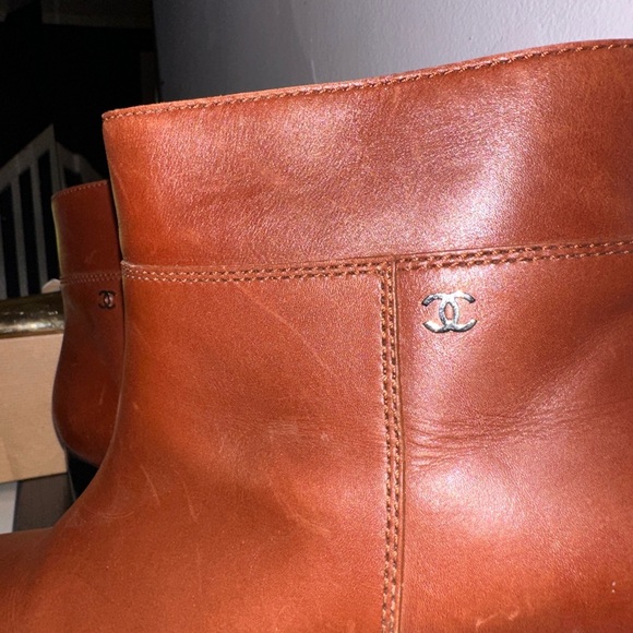 CHANEL ankle Boots with CC monogram - Picture 11 of 16